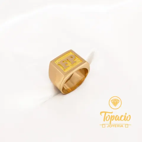 Anillo Chevalier con Iniciales 18K