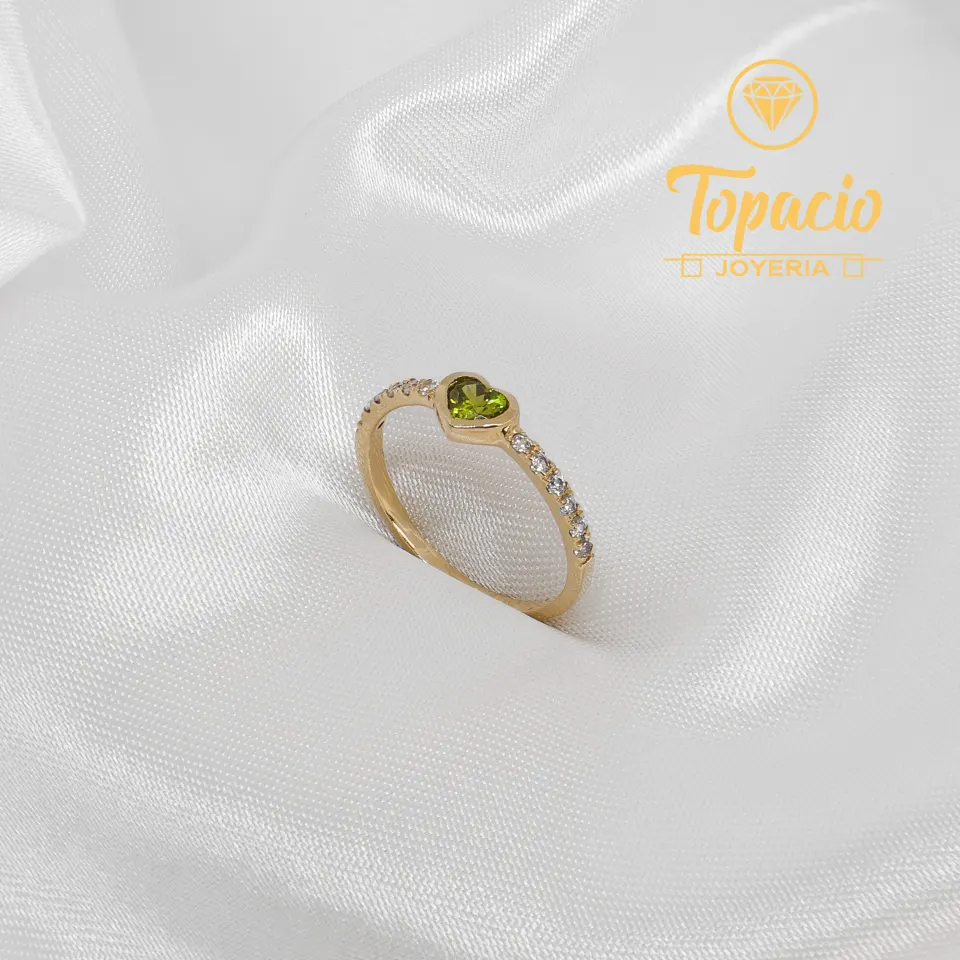 Anillo Cintillo Corazón 18K