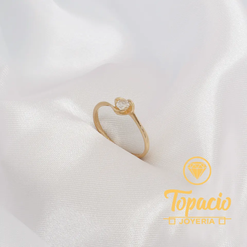 Anillo de Compromiso Flor 18K