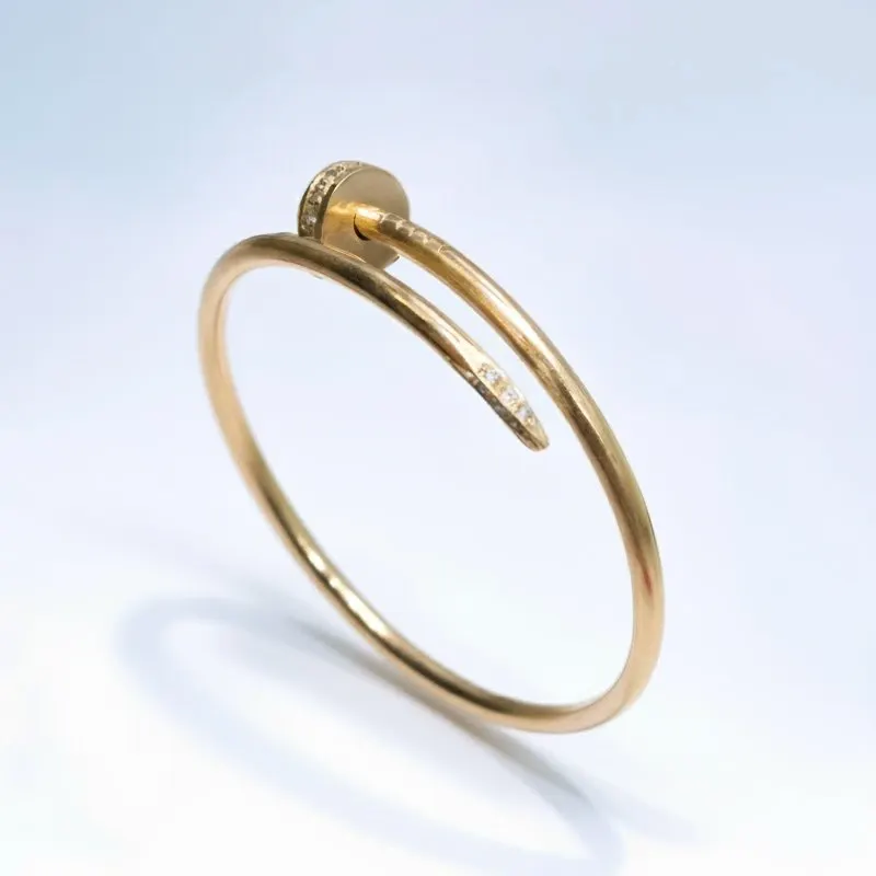 Puñera Clavo 18K