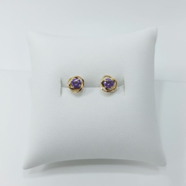 Aretes con Piedra Morada en Oro 18k