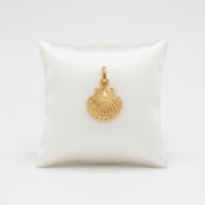 Dije Concha en Oro 18k