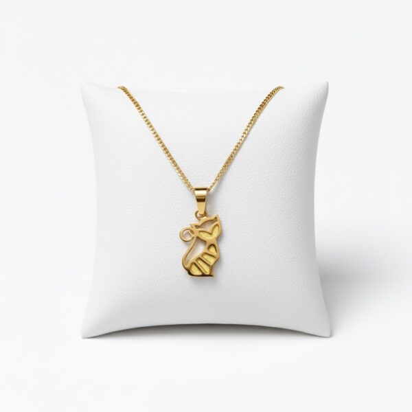 Cadena con dije Gatito con Corazón en Oro 18k