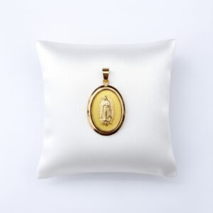 Dije Virgen de Guadalupe Ovalado en Oro 18k