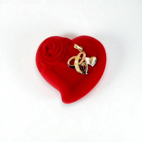 Dije Inicial C con Corazón en Oro 18k
