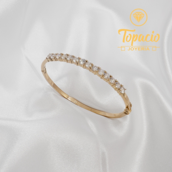 Puñera con Piedras 18K