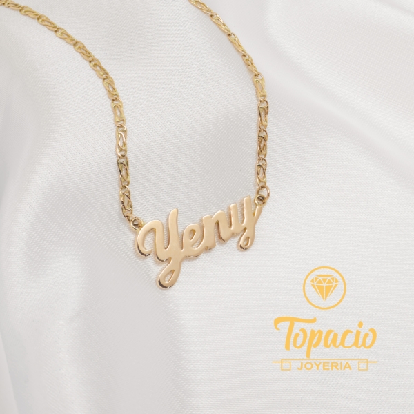 Collar con Nombre Personalizado 18K
