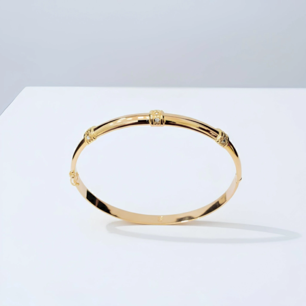 Puñera Oval Media Caña 18K