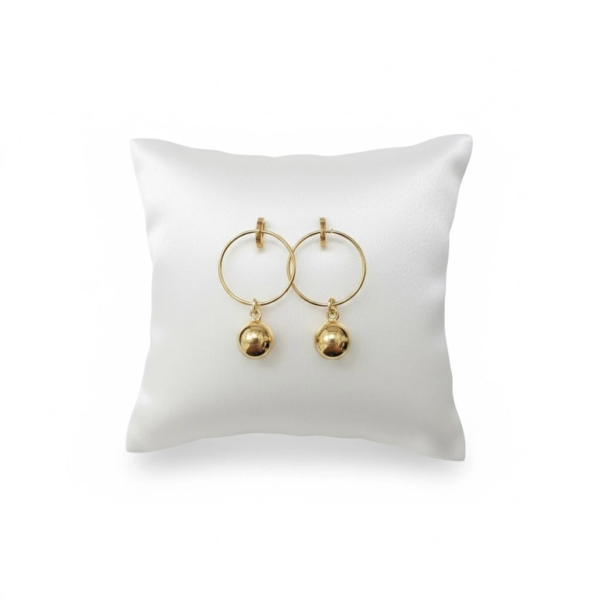 Aretes Circular con Bolas 18K