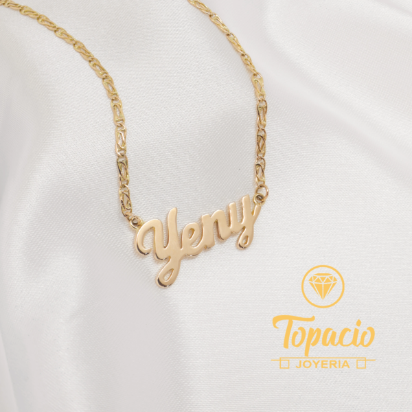 Collar con Nombre Personalizado 18K
