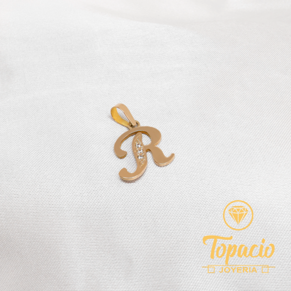 Dije Inicial “R” 18K