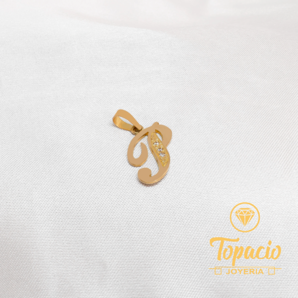 Dije Inicial “P” 18K