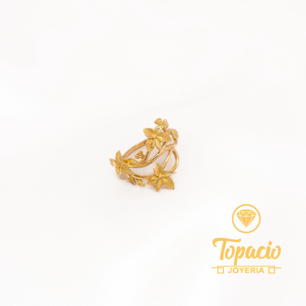 Anillo Floral 18K