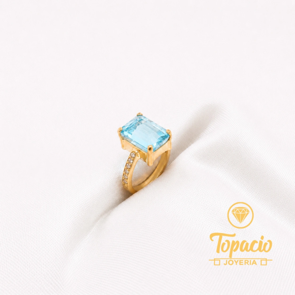Anillo Piedra Preciosa Aguamarina 18K