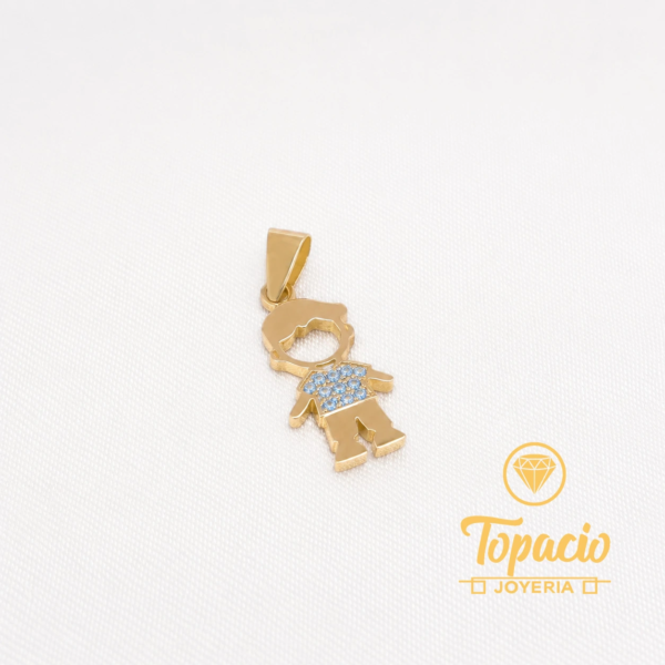 Dije Niño con Piedras 18K